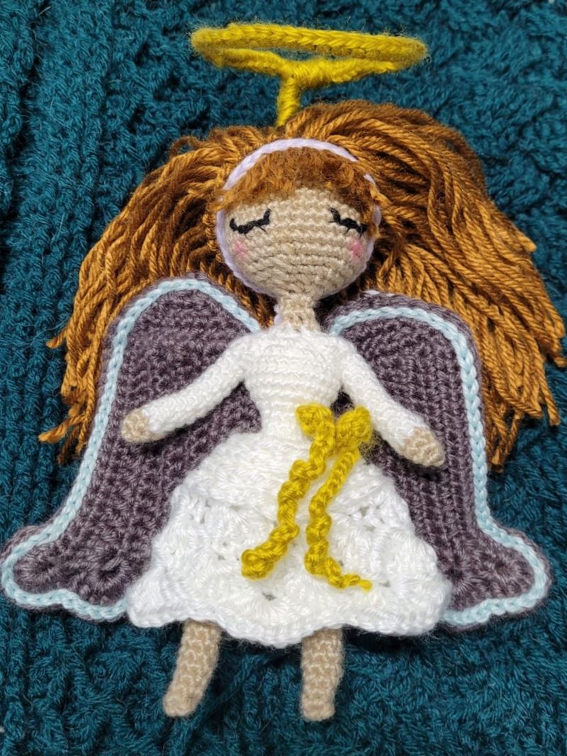 Tilda Angel free crochet pattern by Lee Sartori