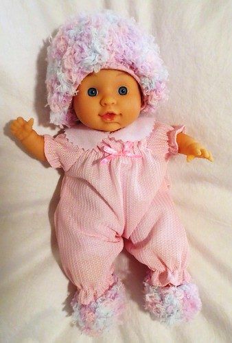 Baby Doll Hat, Booties and Scarf free crochet pattern by Cindy