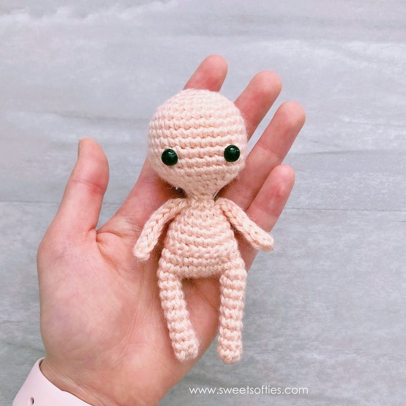 Baby Bean Doll free crochet pattern by Sweet Softies