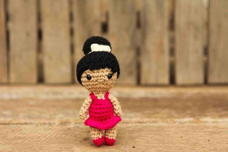 Zara the Small Crochet Ballerina free crochet pattern by Shama
