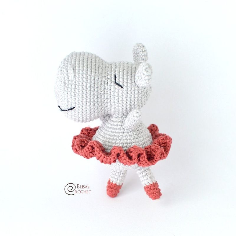 Irina the Hippo Ballerina free crochet pattern by Elisa Sartori