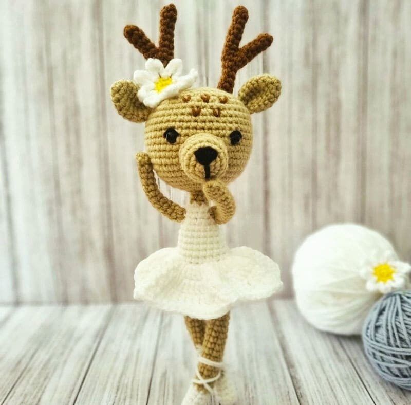Deer Ballerina free crochet pattern by mwl_crochet, shared on Lovelycraft