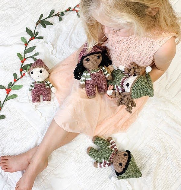 Mini Christmas Elf free crochet pattern by Stephanie