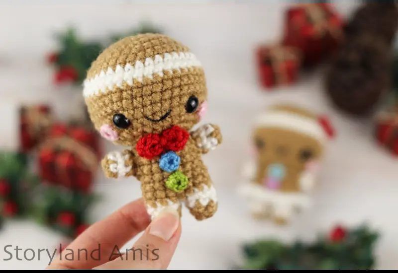 Mini Gingerbread Boy and Girl free crochet pattern by Holly Lanier
