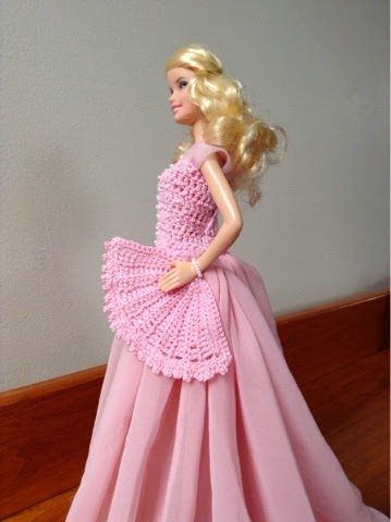Pink Pearl Holiday Gown free crochet pattern by Tess and Annie