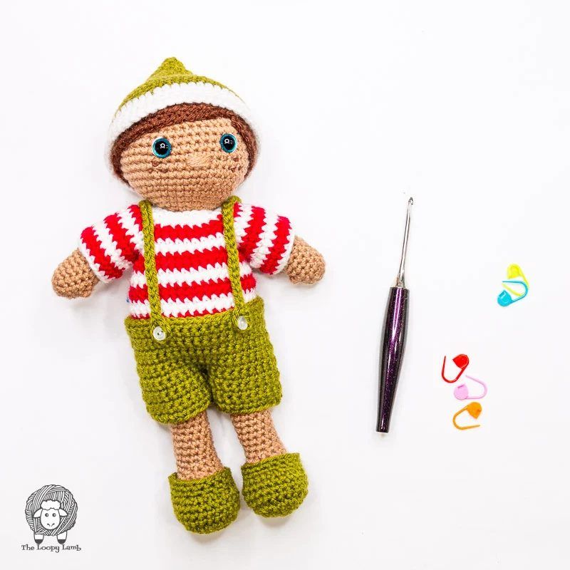 Christmas Elf Outfit for Amigurumi Dolls free crochet pattern by The Loopy Lamb