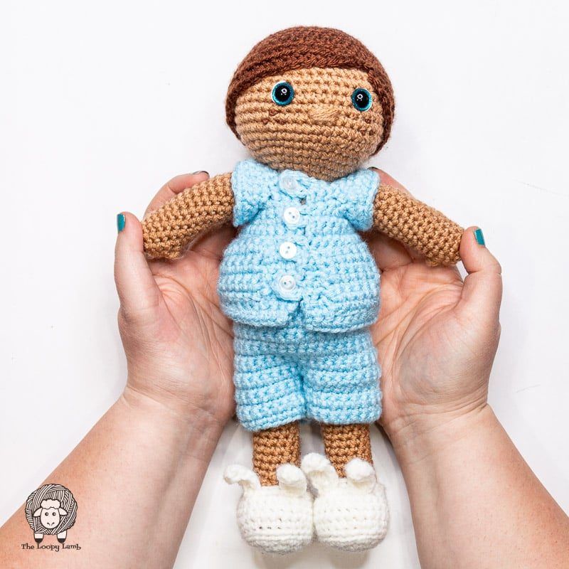 Bunny Slippers for Dolls free crochet pattern by The Loopy Lamb