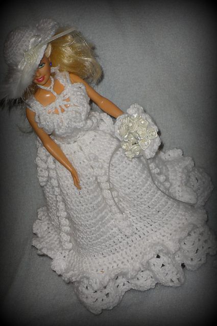 Snow Flower Wedding Gown free crochet pattern by Jennifer Gregory (Niftynnifer's Crochet & Crafts)