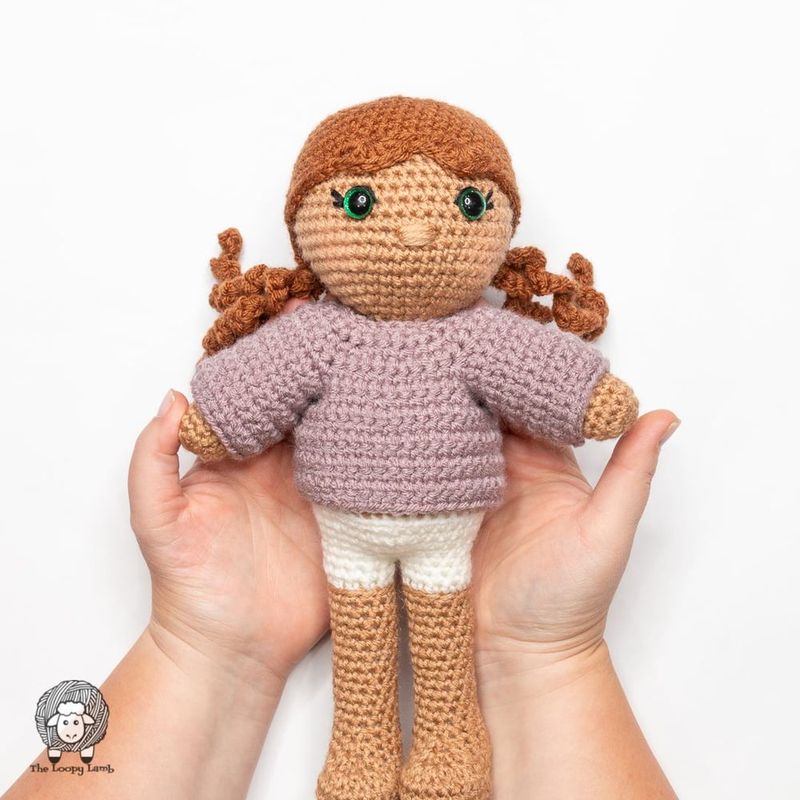 Button-Up Doll Sweater for Amigurumi Dolls free crochet pattern by The Loopy Lamb